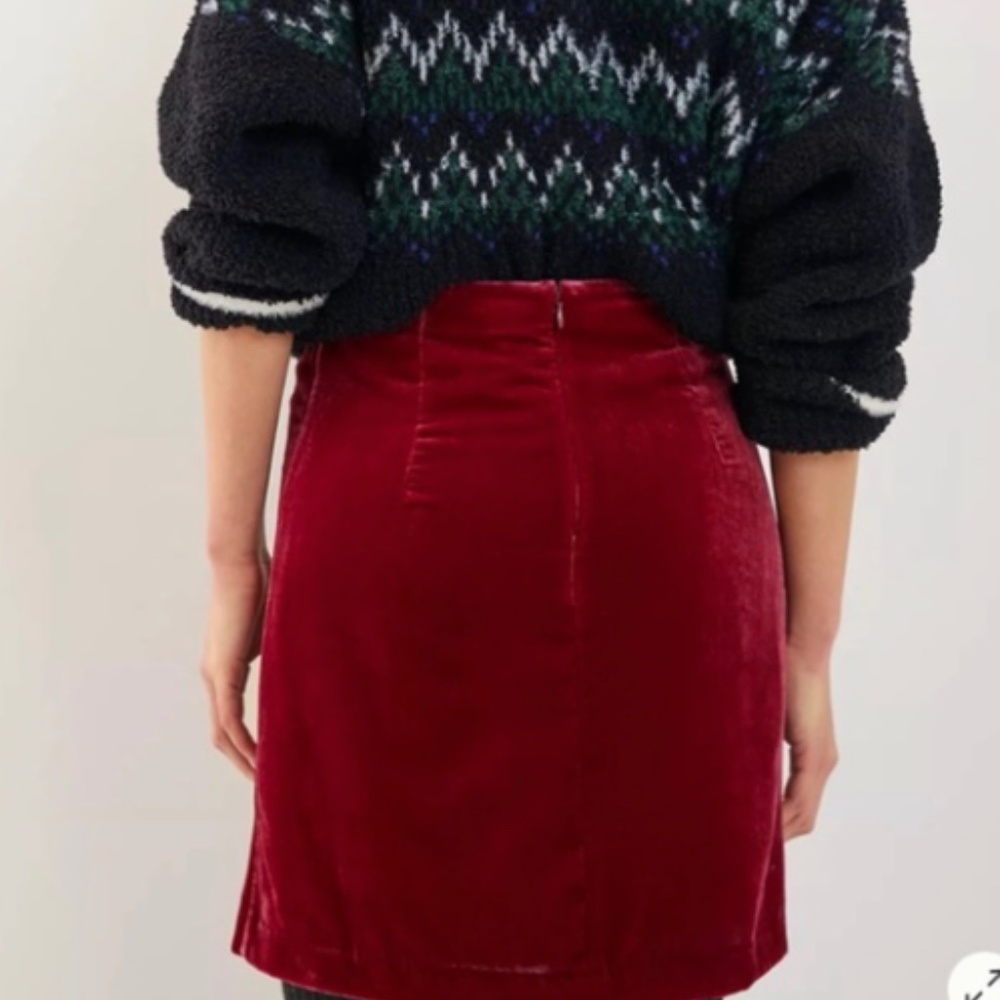 Anthropologie red velvet mini skirt. Fall wardrobe. Size 10. - Picture 2 of 9